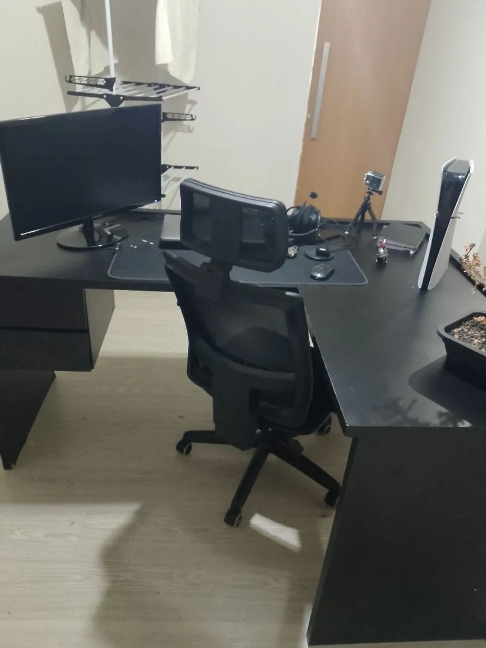 Vendo mesa e cadeira de escritório  - Foto 5