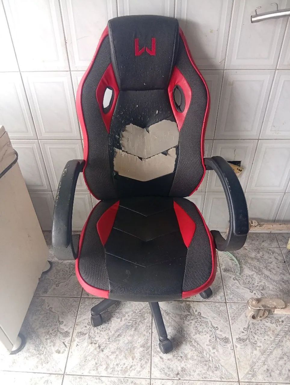 Cadeira gamer funcionando 