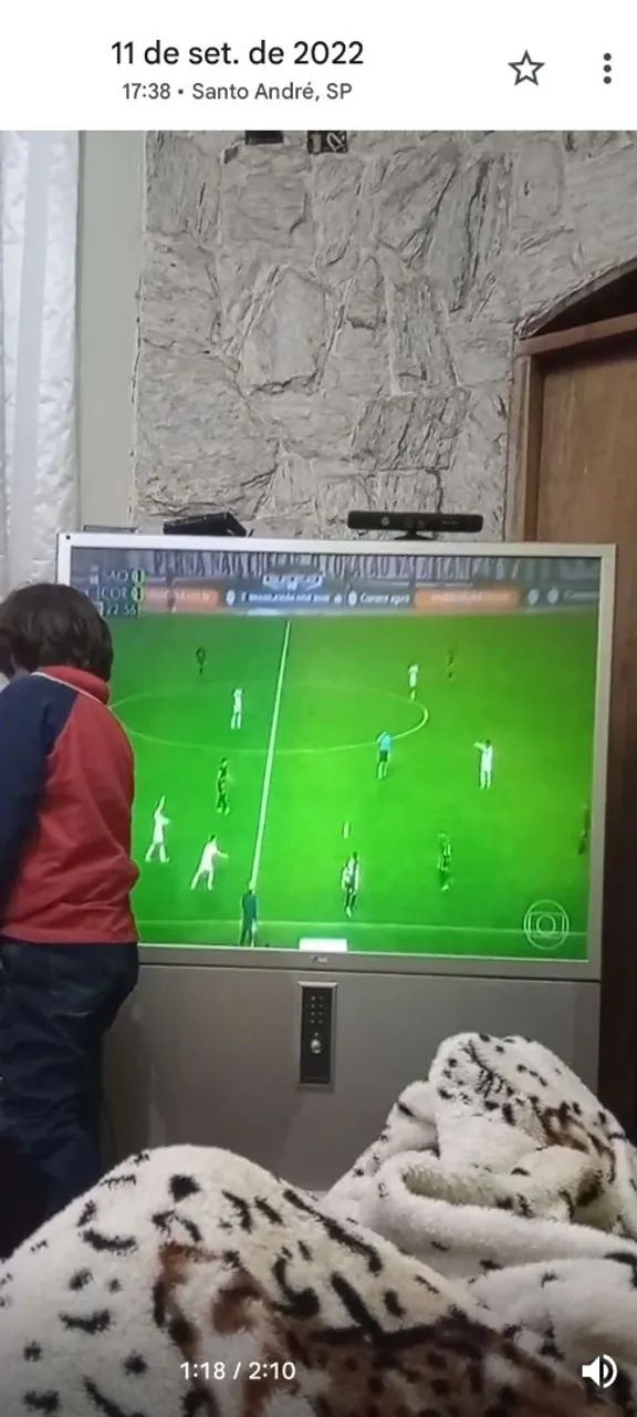 Tv LG grande antiga