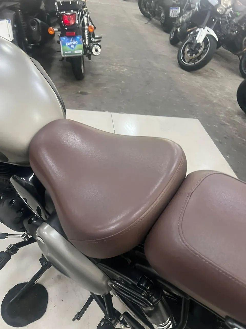 ROYAL ENFIELD CLASSIC 350 - Foto 5
