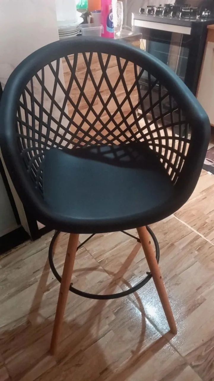 Vendo duas banquetas nova