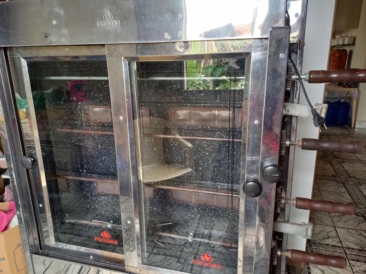 Vendo assadeira de frango. - Foto 2