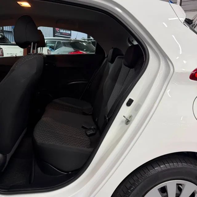 Hyundai HB20 Unique 1.0 Flex 12V Mec. 2019 - Foto 3