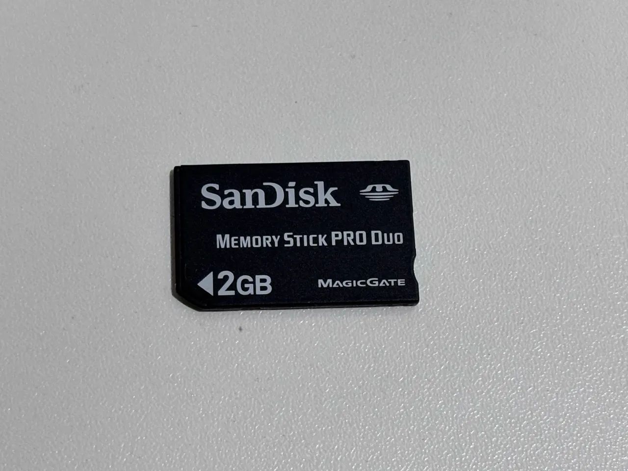 [FRETE GRÁTIS] Cartão Sandisk Memory Stick PRO Duo 2GB Compatível Sony e PSP