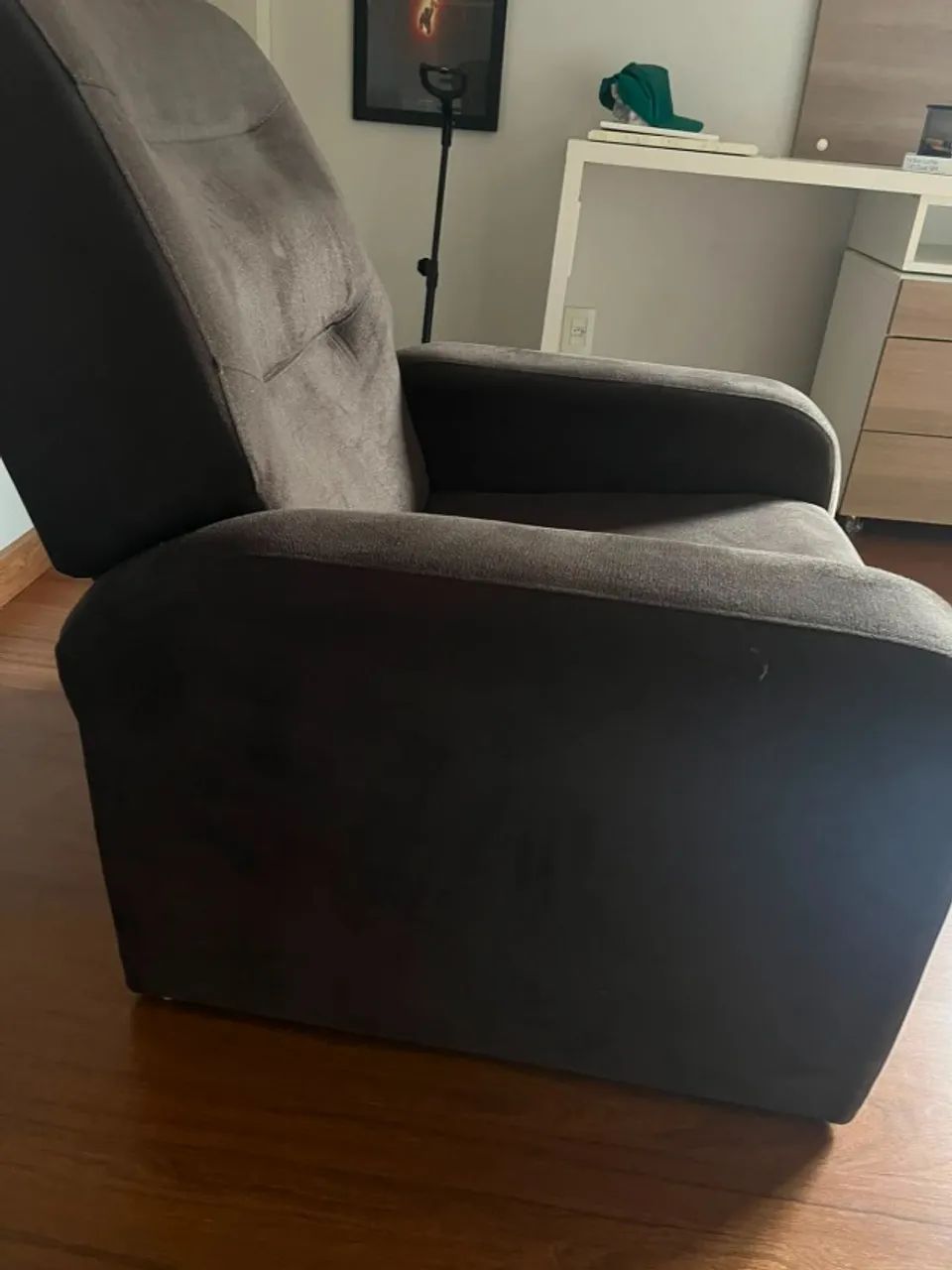 POLTRONA RECLINÁVEL MARROM - CONFORTÁVEL - Foto 3