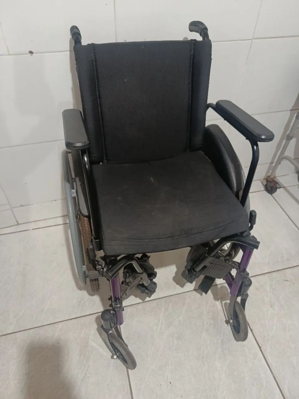 Cadeira de rodas  - Foto 2