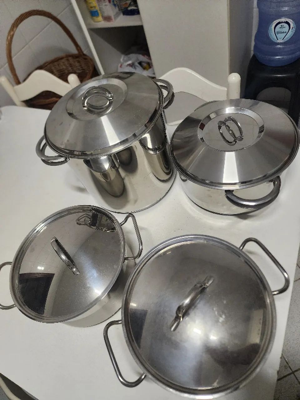 Kit de panelas e formas