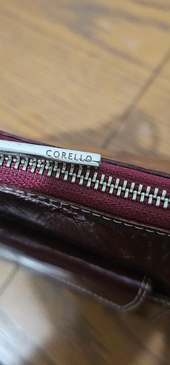 Bolsa Corello em couro e verniz - Foto 3
