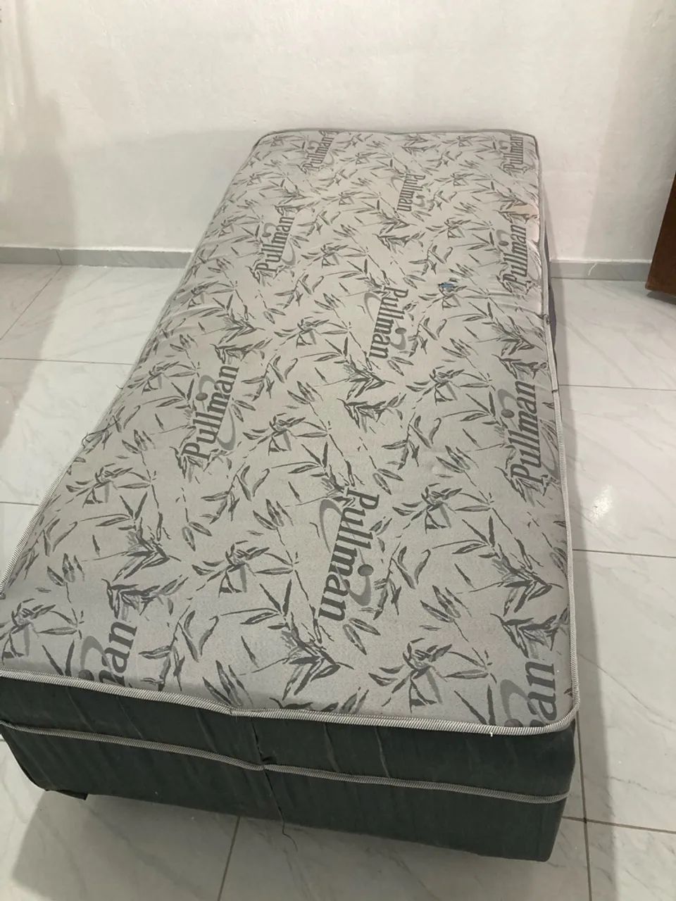 Vendo cama solteiro 