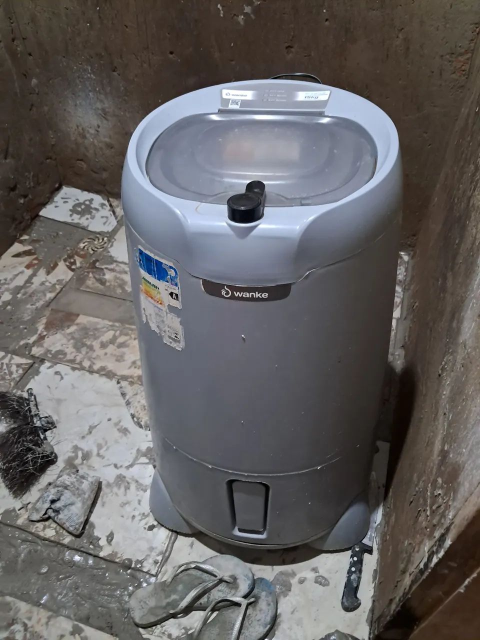 Vendo essa centrífuga para pessoas que compraram coisas quebradas 15 kg.