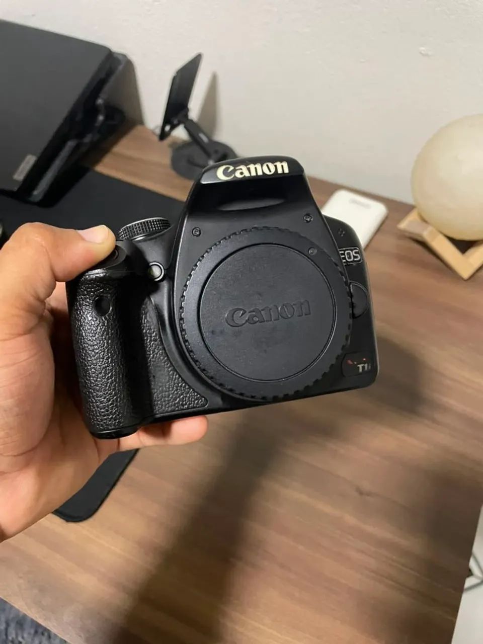 Canon T1i EOS 500D