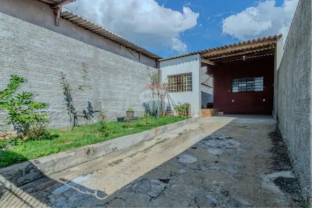 CASA A VENDA COM 1 DORMITÓRIO - JARDIM SÃO JOÃO - Foto 4