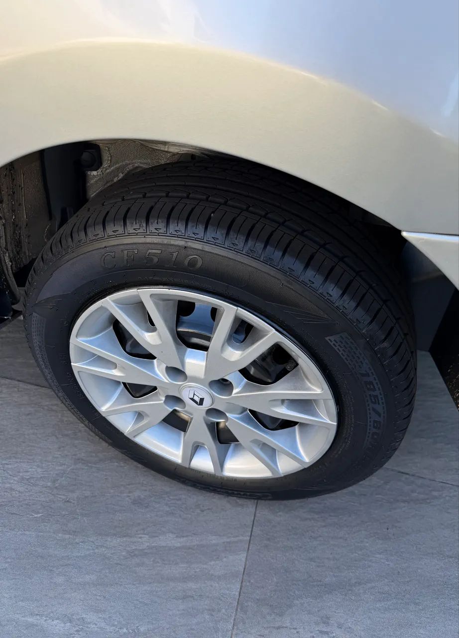 Renault Logan Expression Flex 1.0 12V 4P 2019 - Foto 3