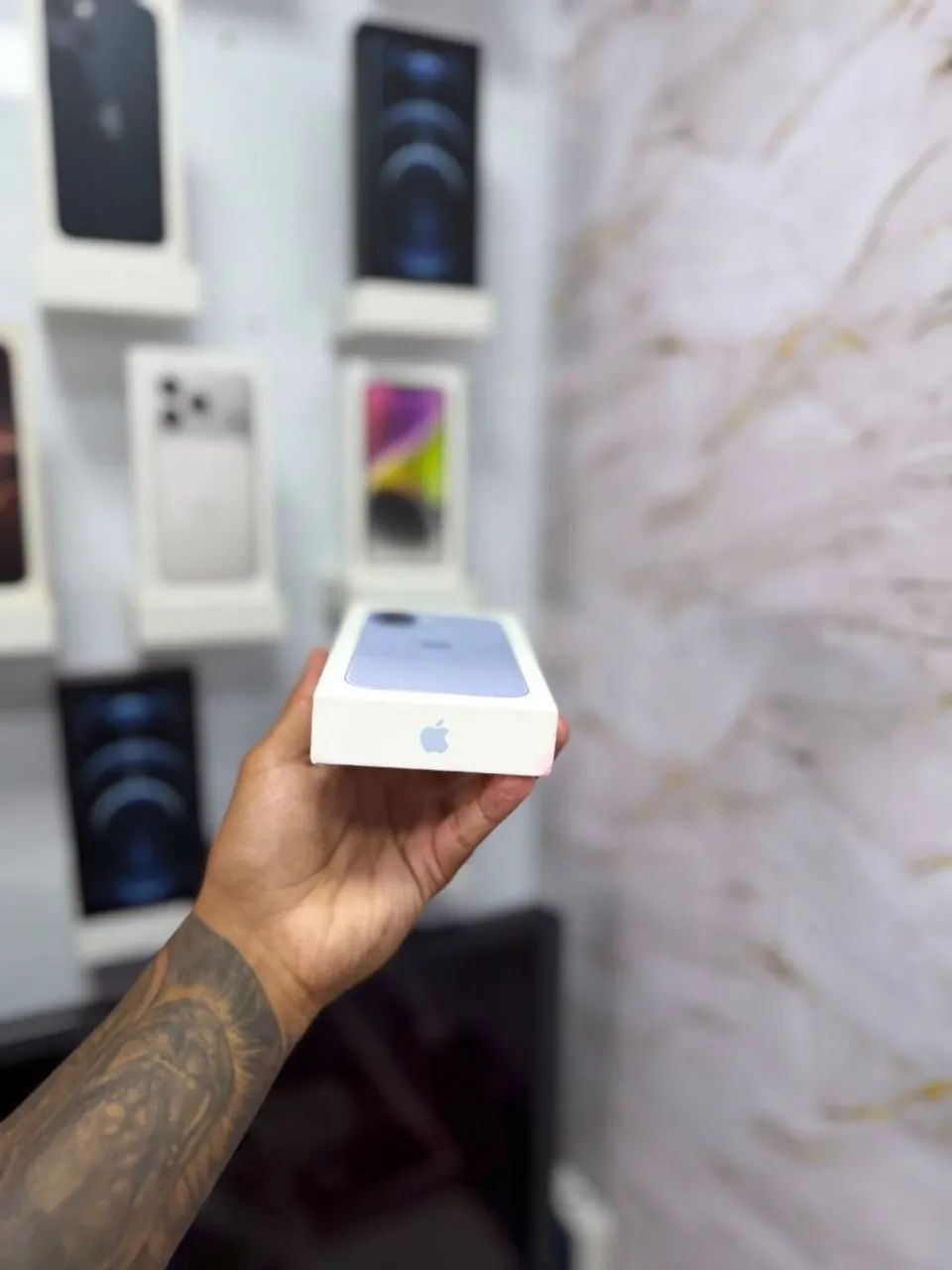 IPHONE 16 256GB<br>R$ 5.899,00 - Foto 3
