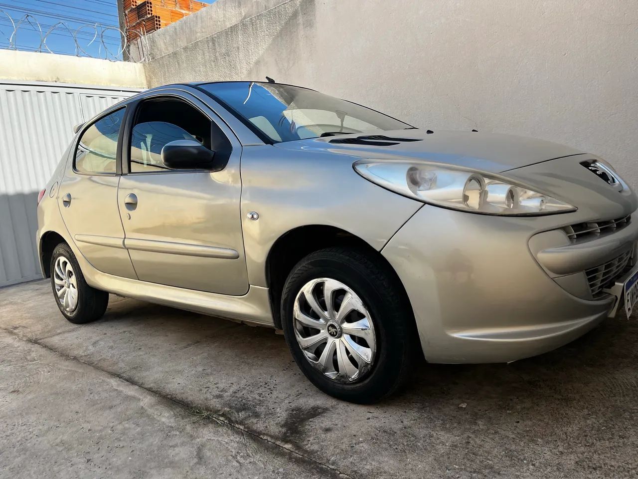 Peugeot 207 2012