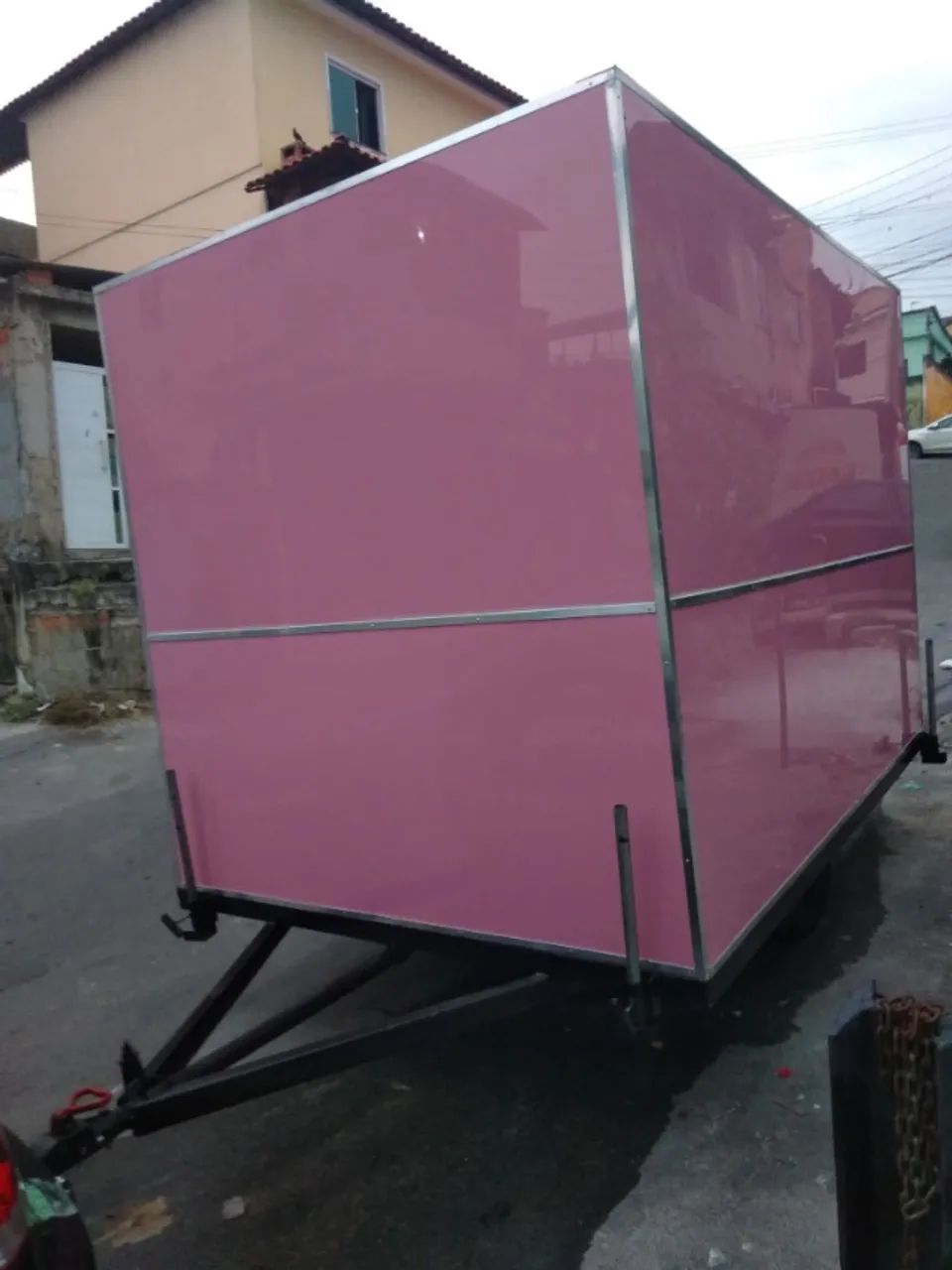 Trailer loja 