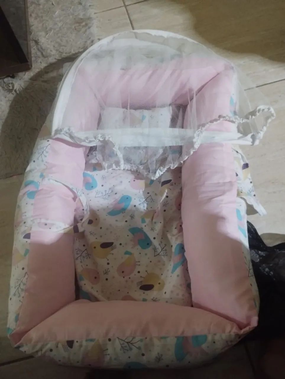 Vende-se bebê conforto, e 2 ninhos - Foto 4