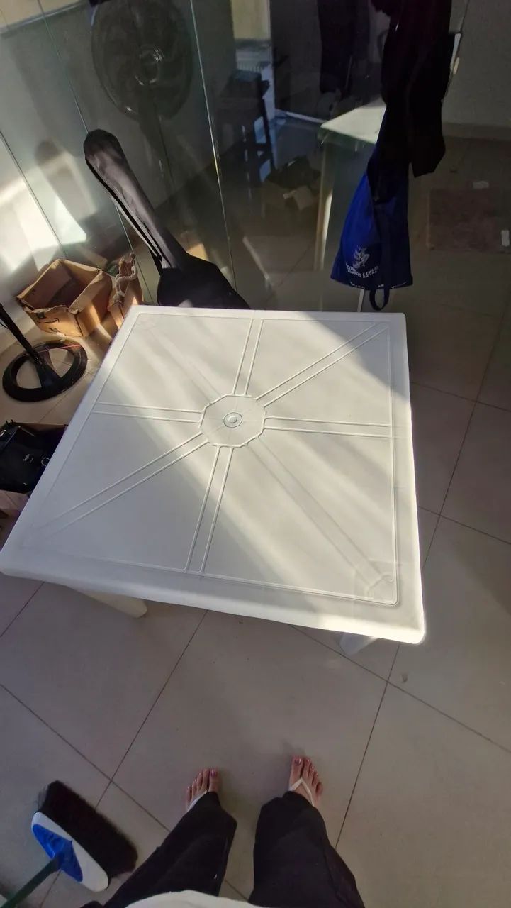 Mesa de plástico branca desmontável  - Foto 3