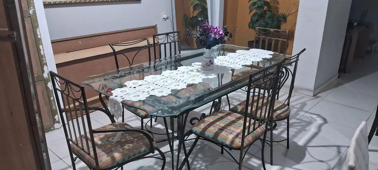 Mesa de luxo 6 cadeiras