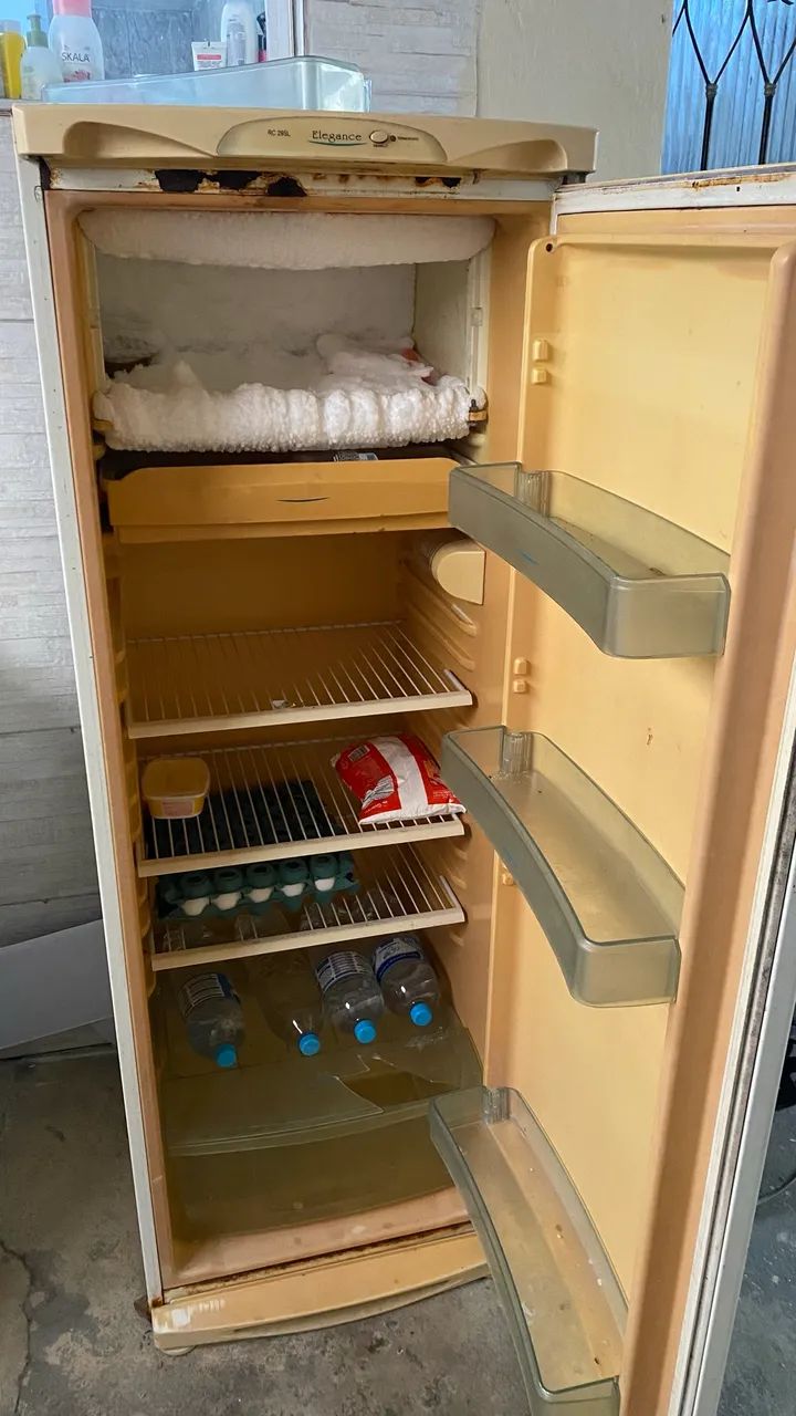 Geladeira continental 