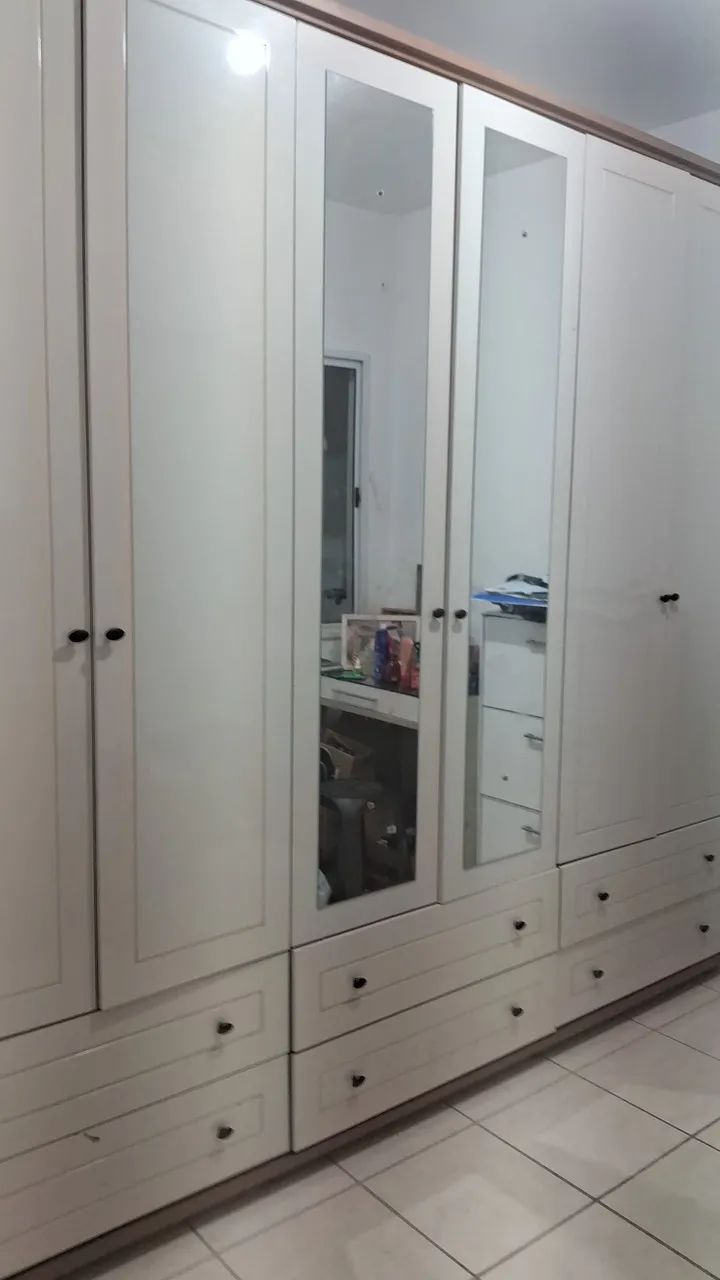 Guarda Roupas com 6 Portas e 6 gavetas