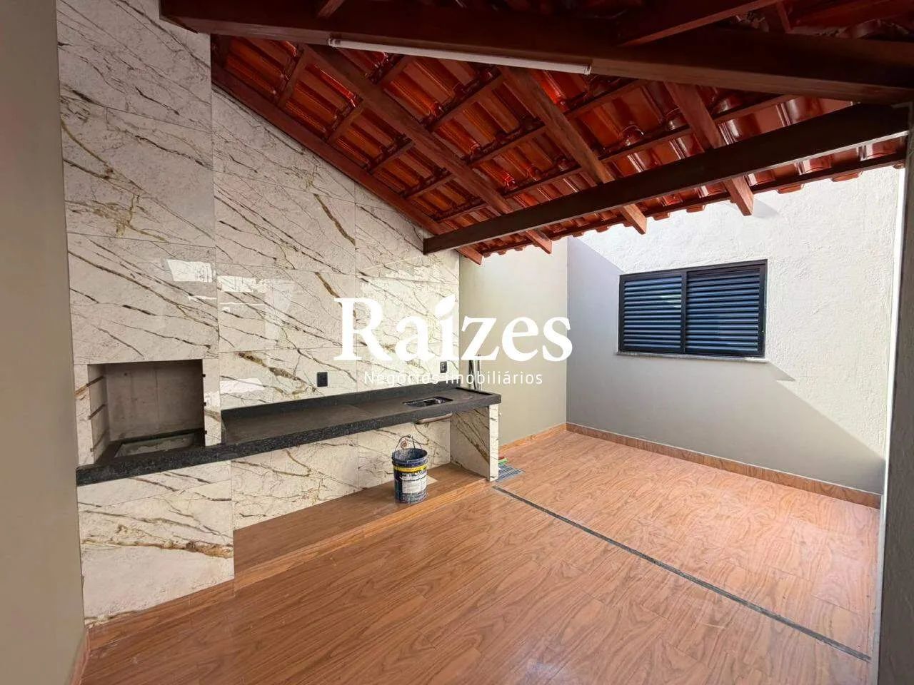Casa nova com 3 quartos sendo 1 suíte no Pacaembu em Uberlândia - Foto 2