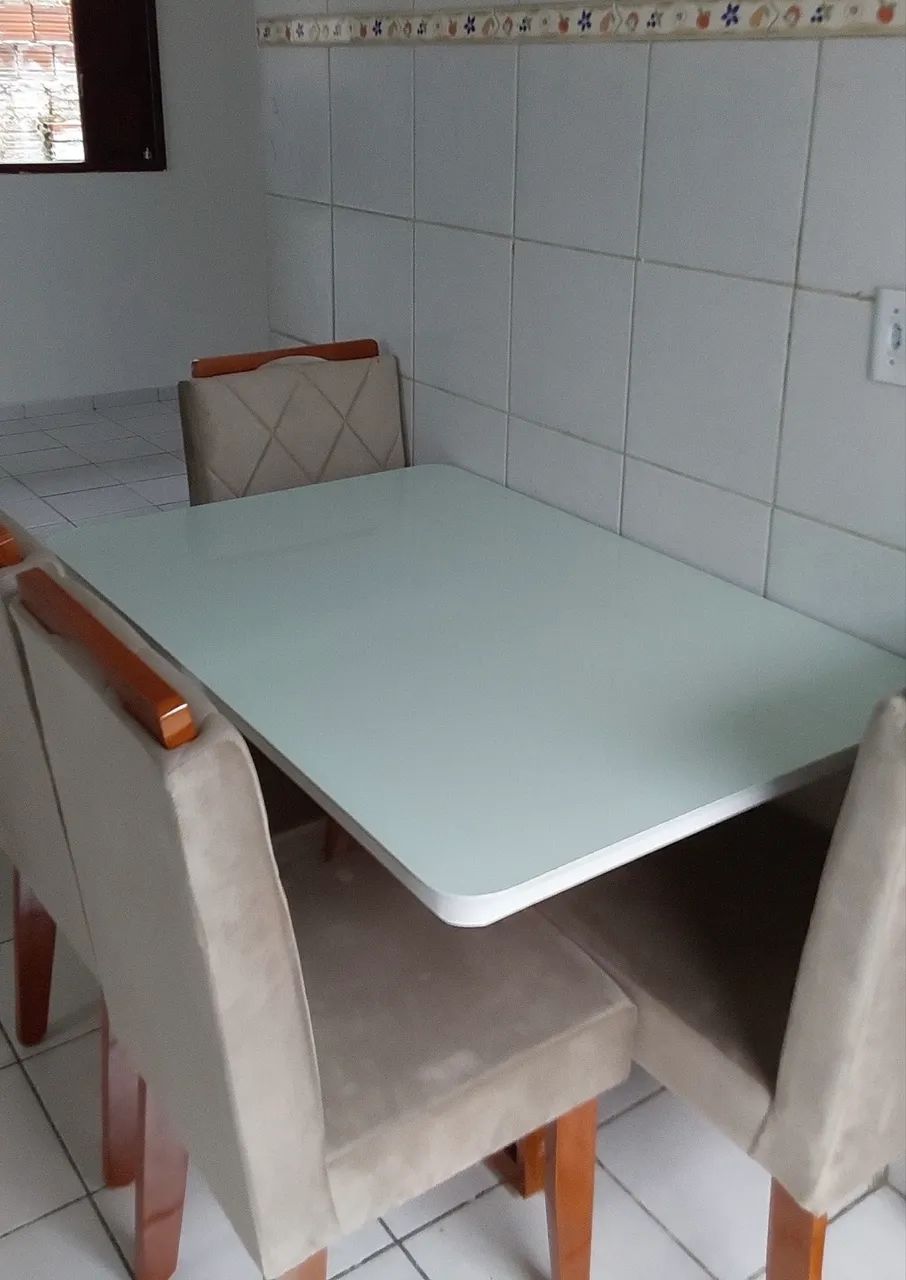 Mesa de Jantar + 4 Cadeiras | Vidro do Tampo Quebrado