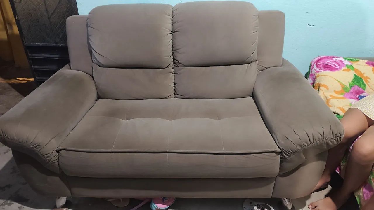 Sofá dois lugares