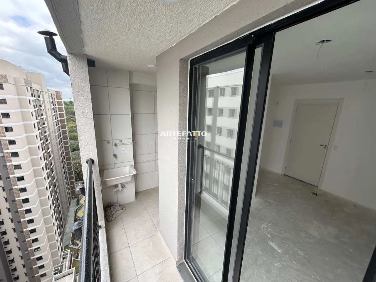Apartamento novo com vaga e com 2 quartos , andar alto - Foto 2