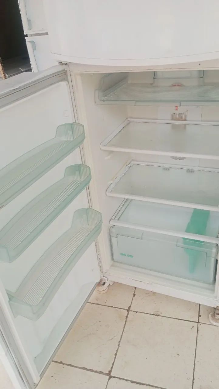Geladeira funcionando perfeitamente  - Foto 2