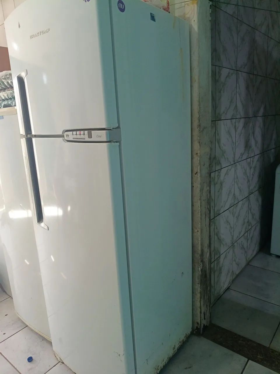 Vendo geladeira Brastemp - Foto 2