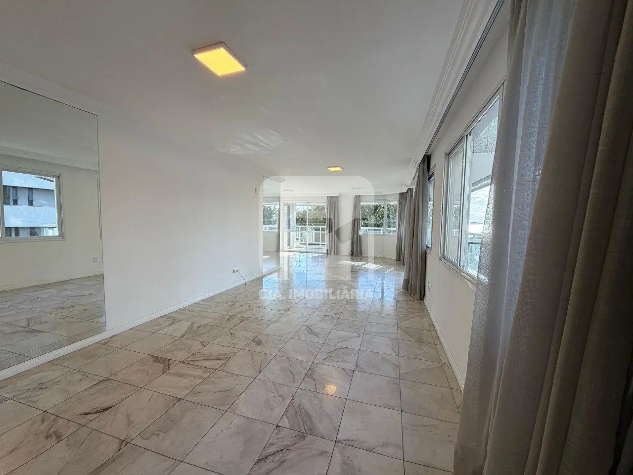 Apartamento de 4 dormitórios na Agronômica - Foto 4