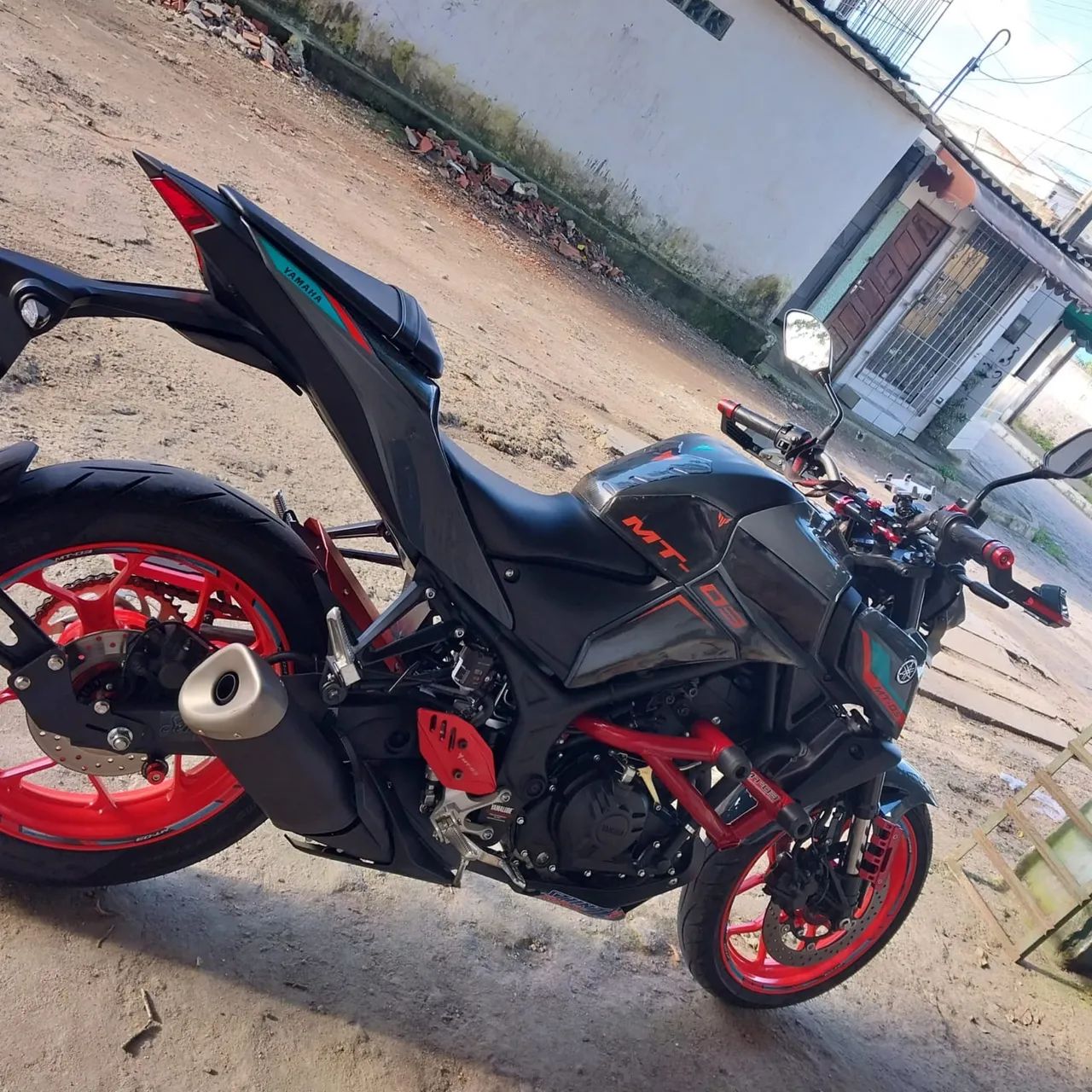 YAMAHA MT-03 CINZA 2023 - Foto 4