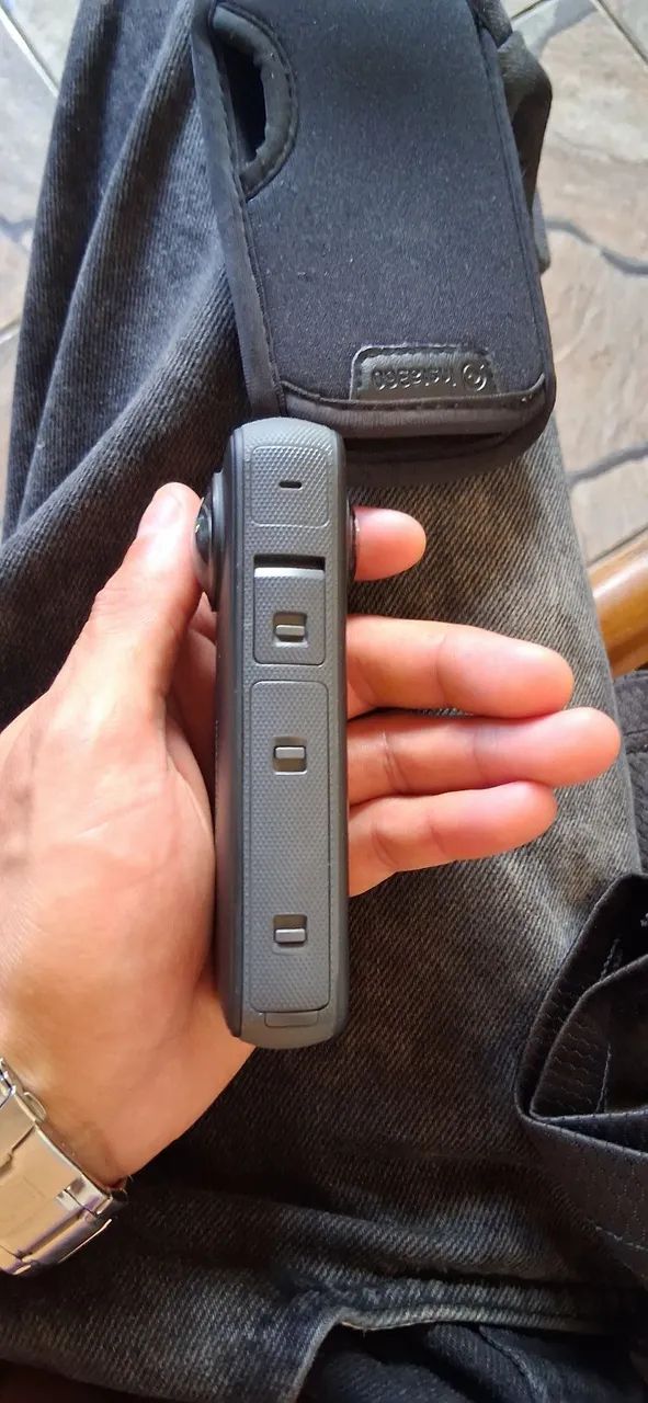 Câmera Insta360 com bastão de carbono  - Foto 3