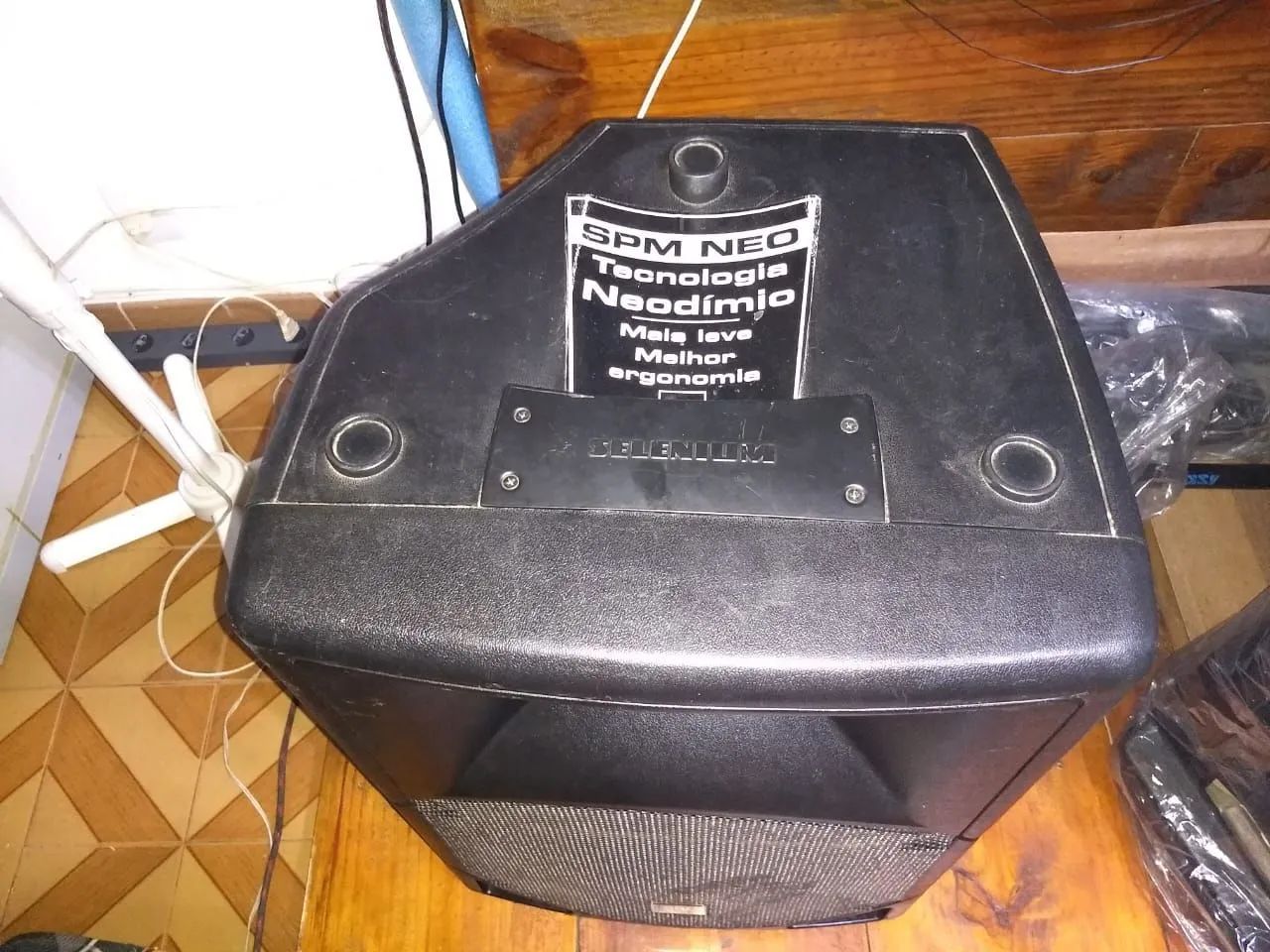 Som 2 caixas JBL Ativas 1503 A 