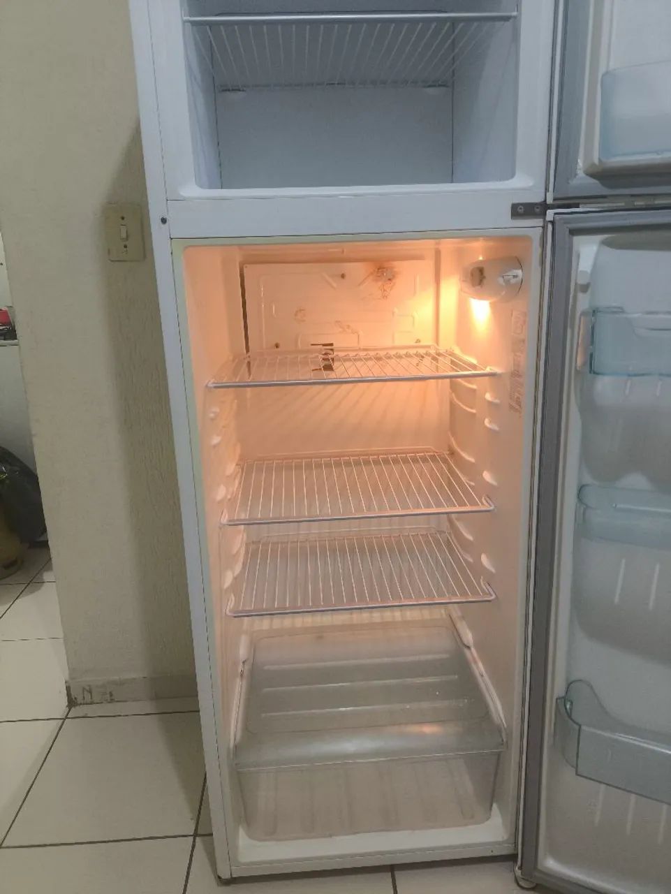 Geladeira Eletrolux  - Foto 4