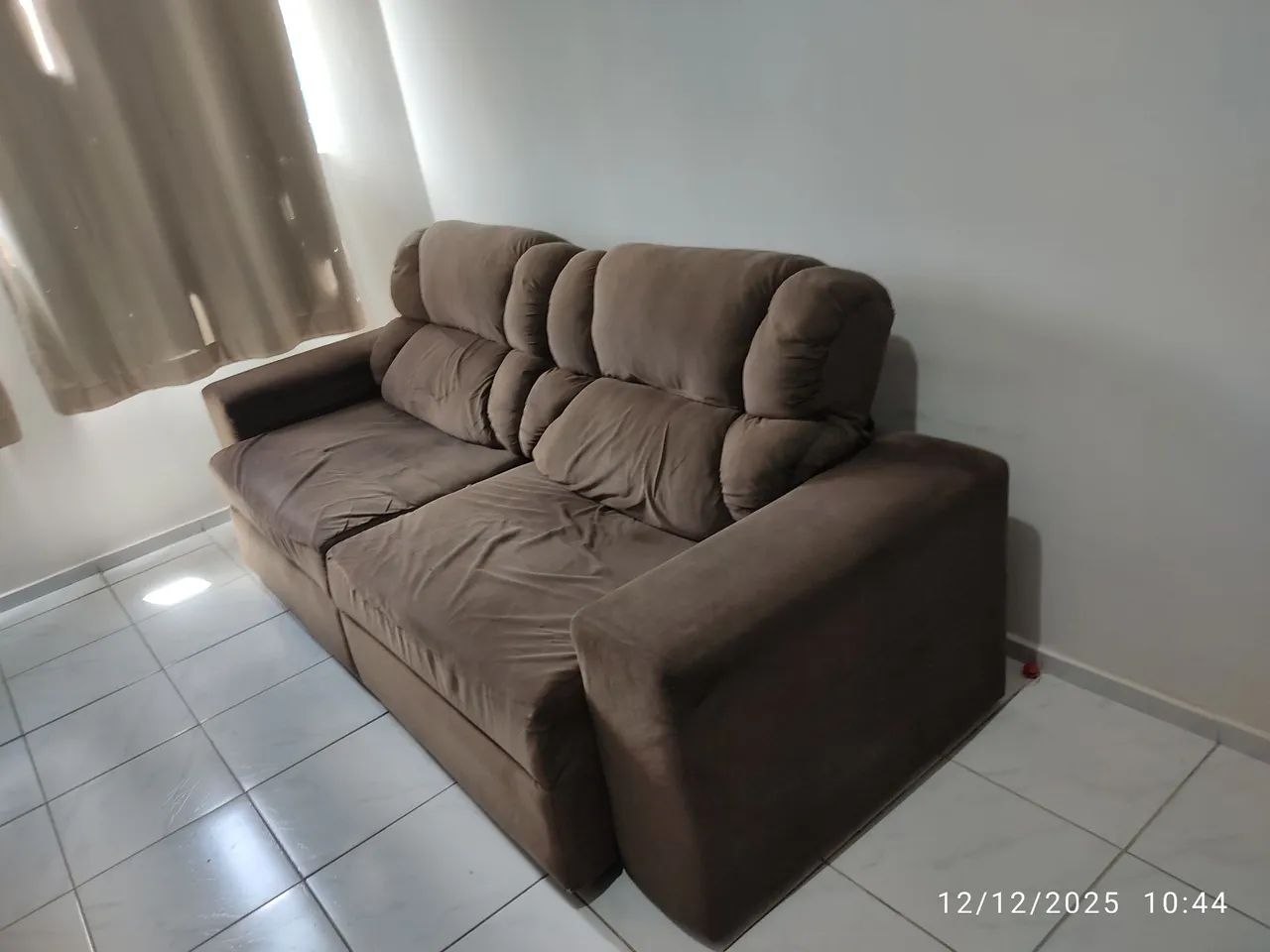 SOFÁ RETRÁTIL 3 LUGARES