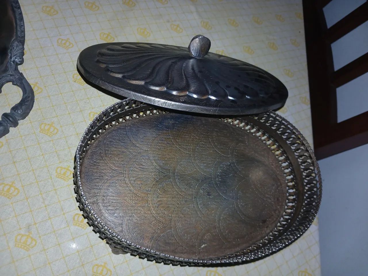 Bomboniere antiga em metal prateado  - Foto 3