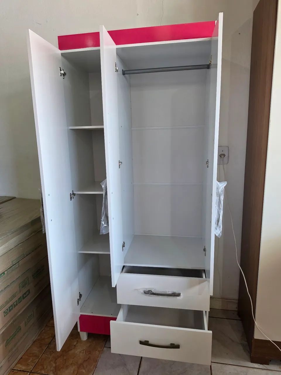 Guarda roupa roupa de solteiro novo - Foto 3