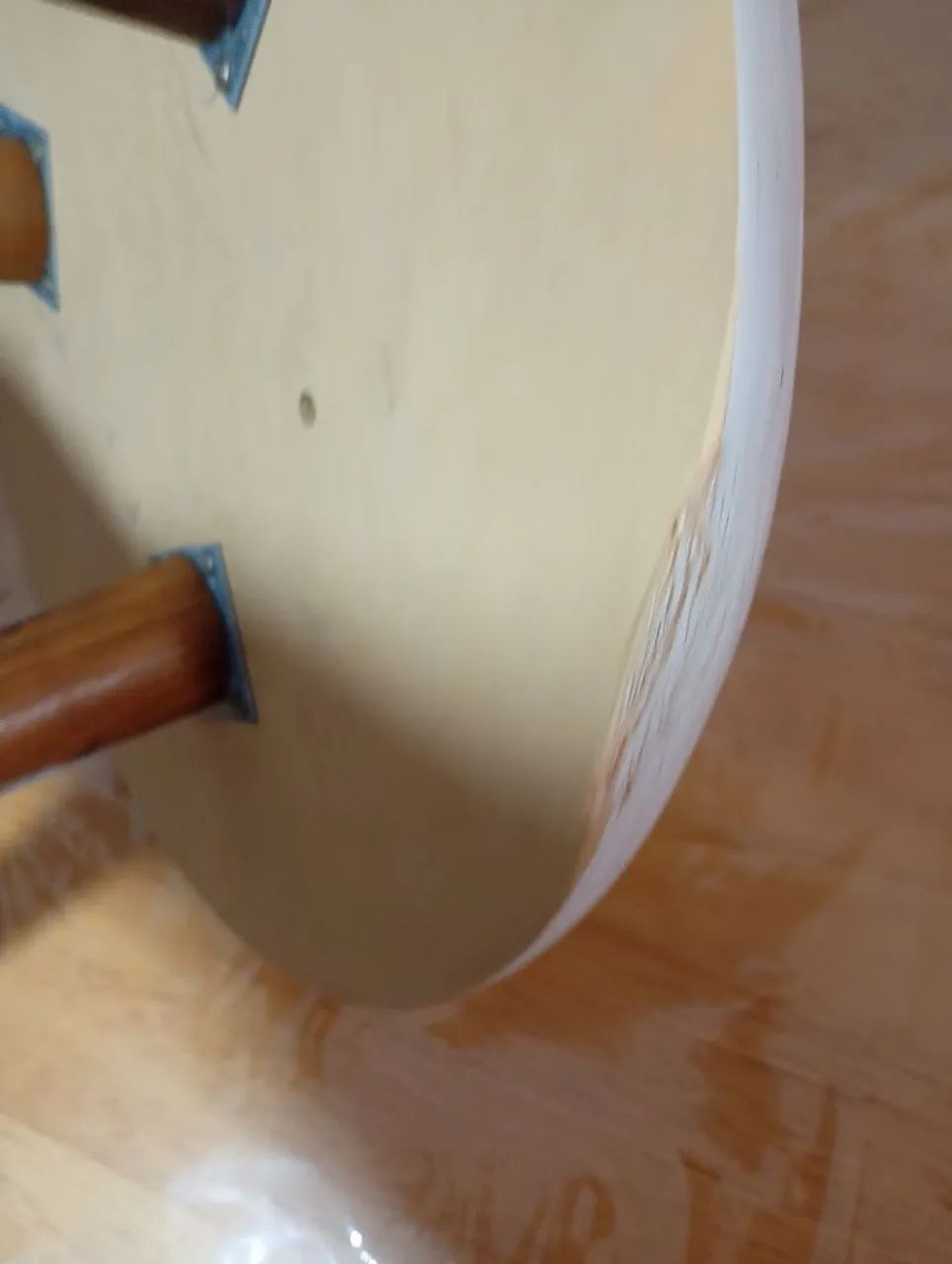 Coffee Table/Bedside Table64985858659330123