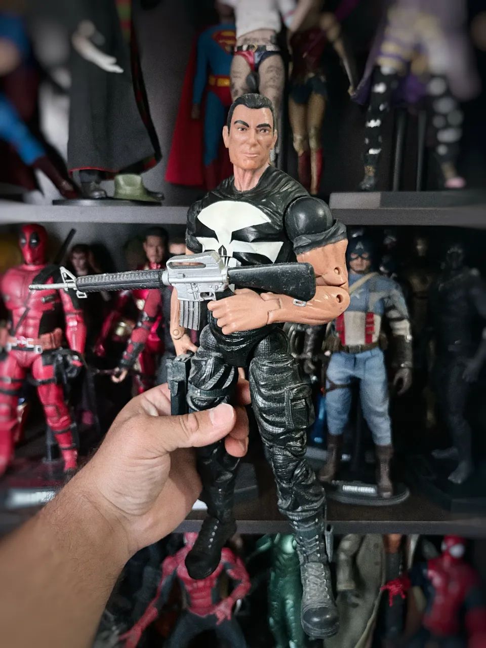 Action Figure Justiceiro Marvel Icons 