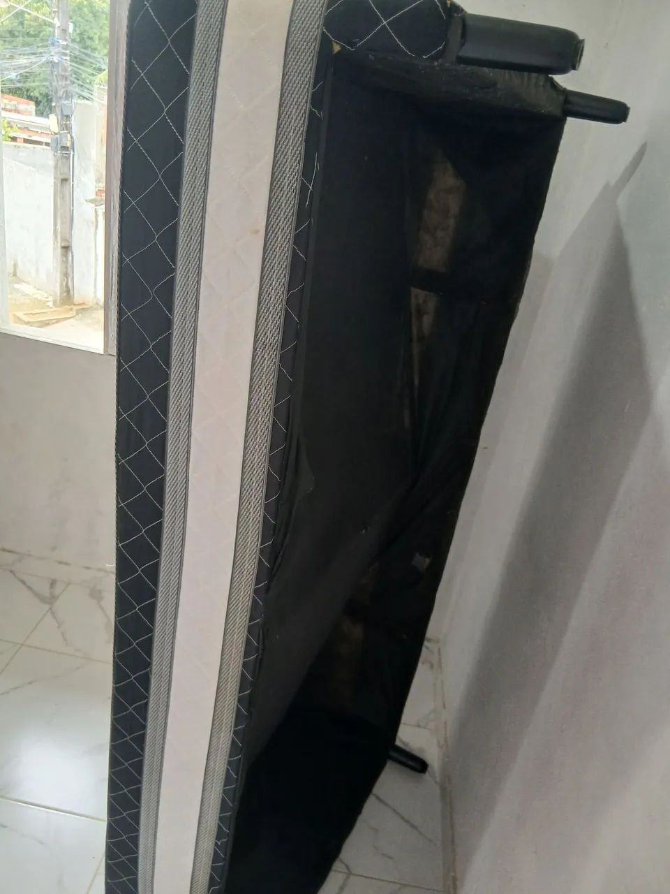 Cama de solteiro 