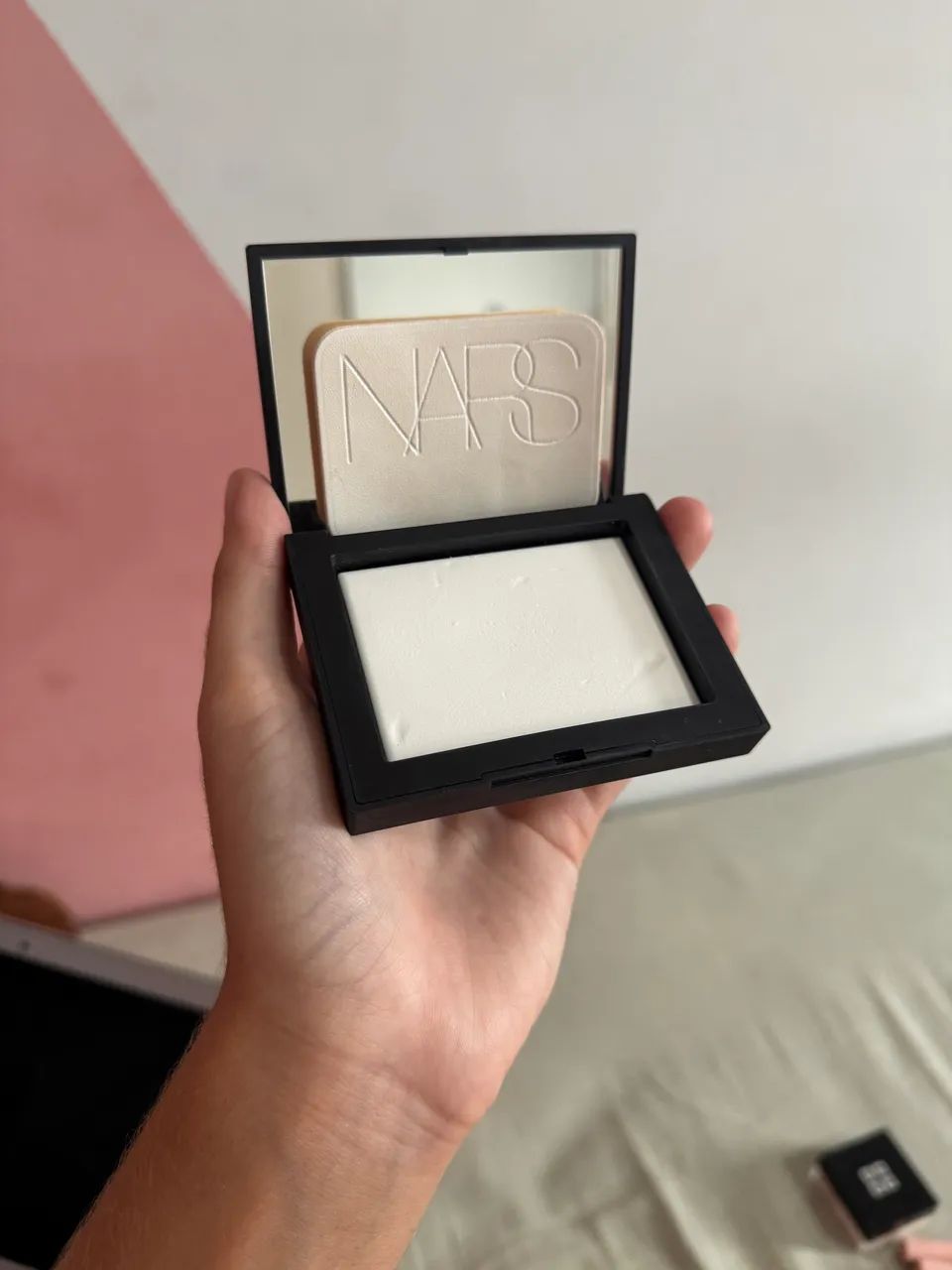 Pó compacto light reflecting NARS - Foto 2