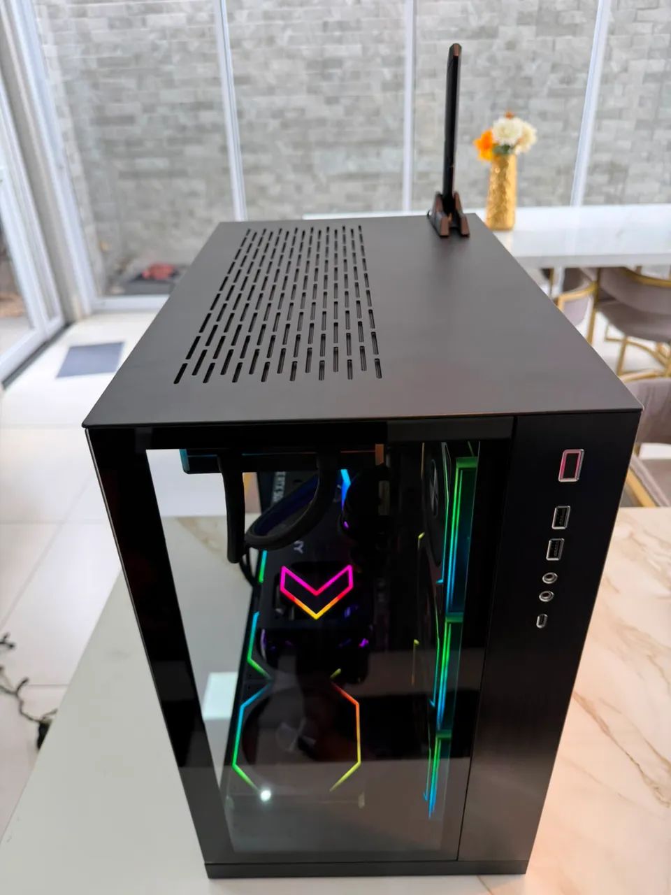 PC GAMER HIGH-END: Ryzen 7 7800X3D + RTX 5070 + Liquid ROG 360mm (Lian Li O11) + SSD 2TB - Foto 3