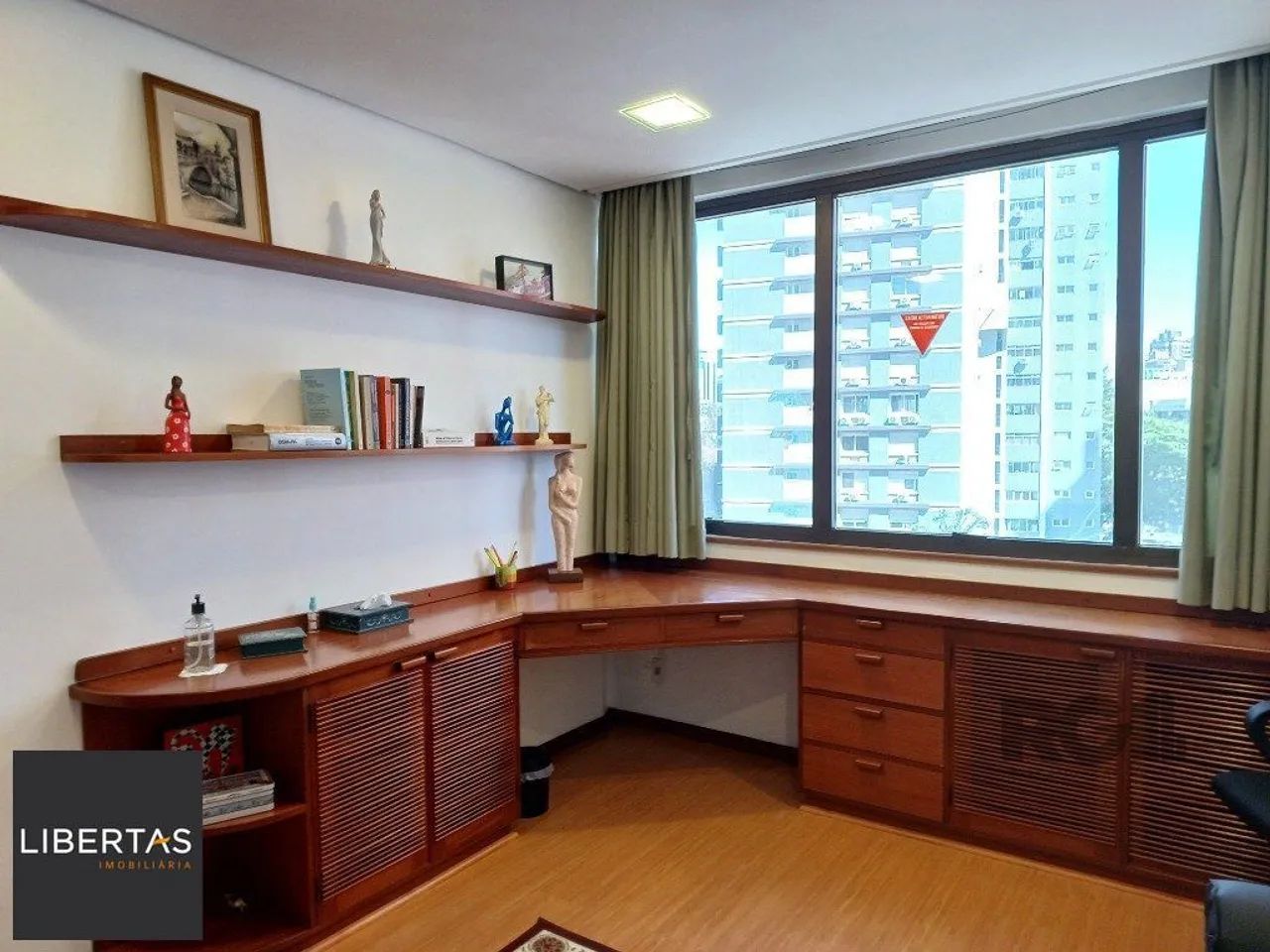 Sala com 02 divisórias, mobiliada - Foto 4