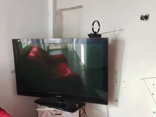 Televisão da marca Samsung digital e com o controle 55,plgd: valor 800$