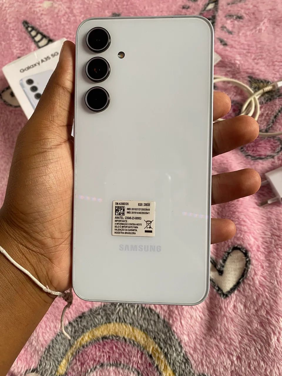 Vende-se um celular da marca Samsung a35 branco - Foto 2