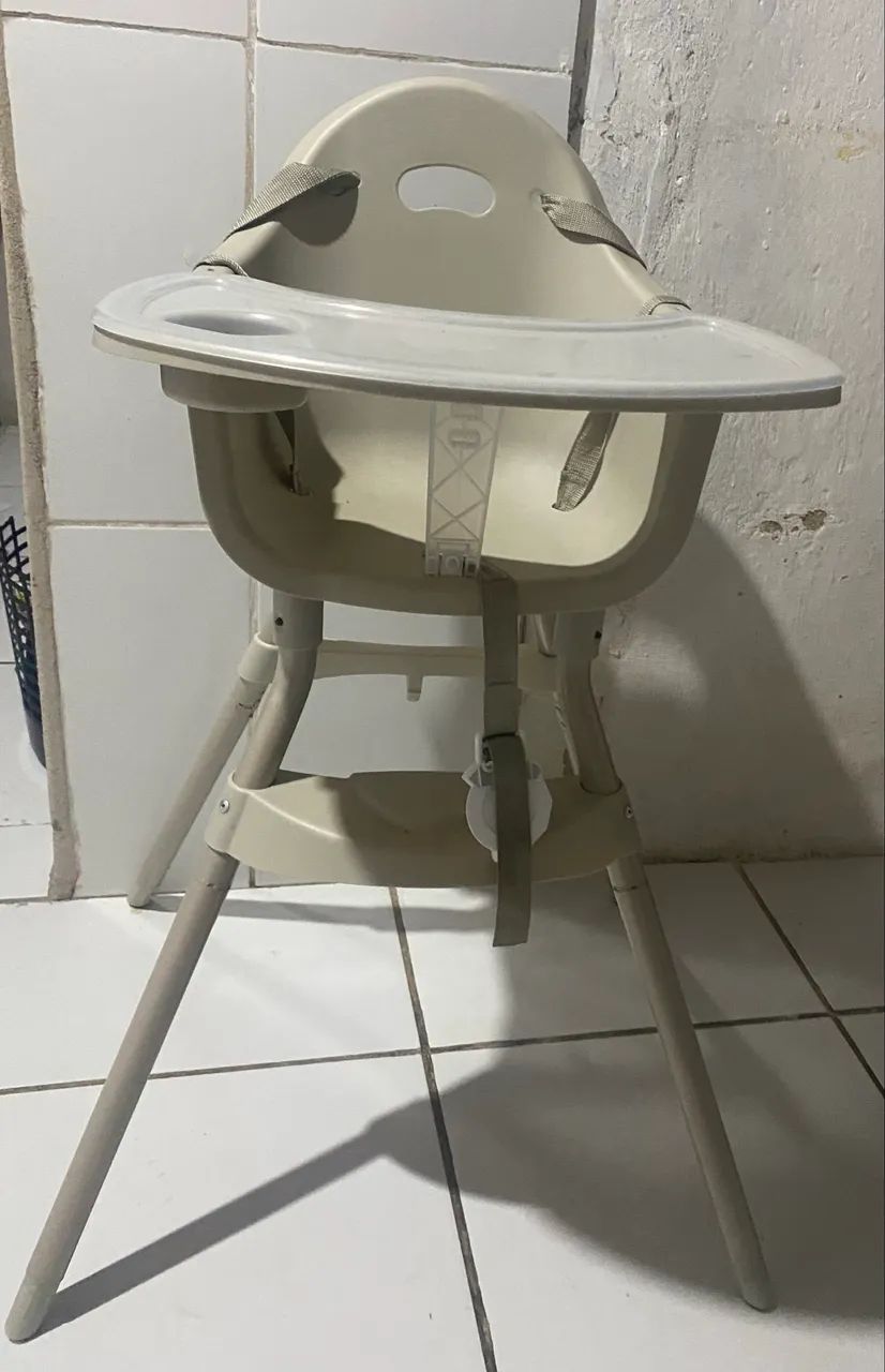 Cadeira de alimentação 