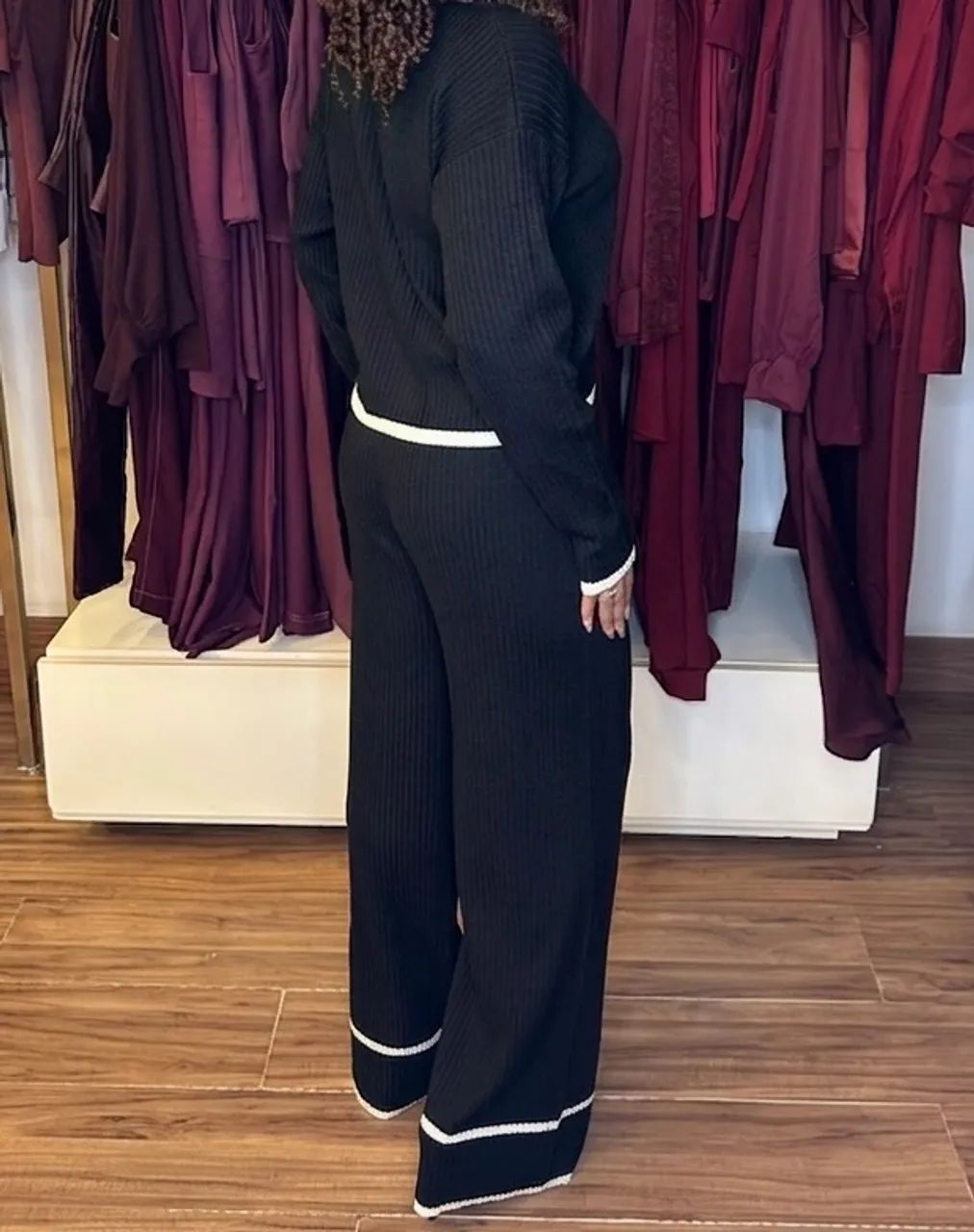 Conjunto modal preto novo  - Foto 3