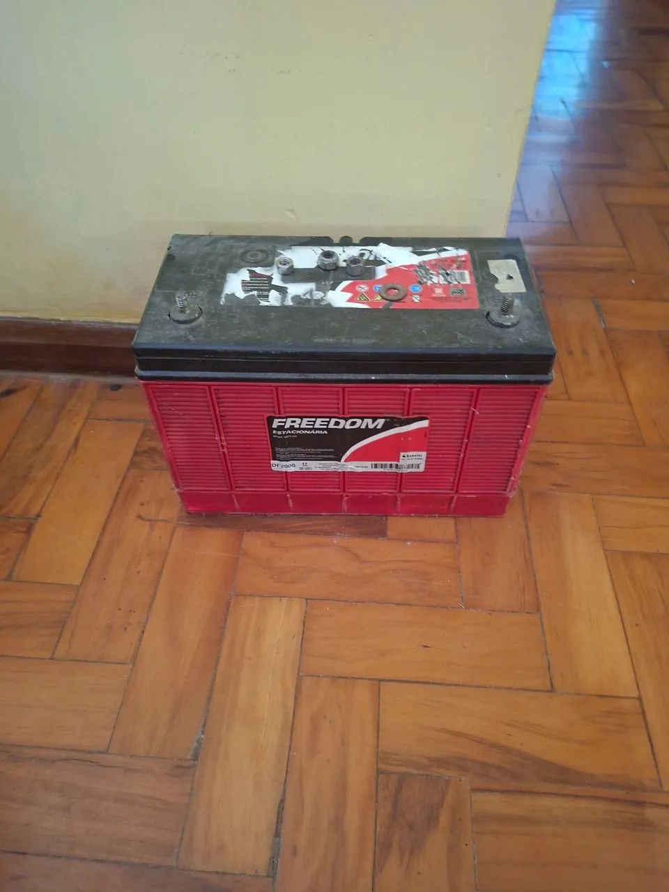 Bateria estacionária carcaça